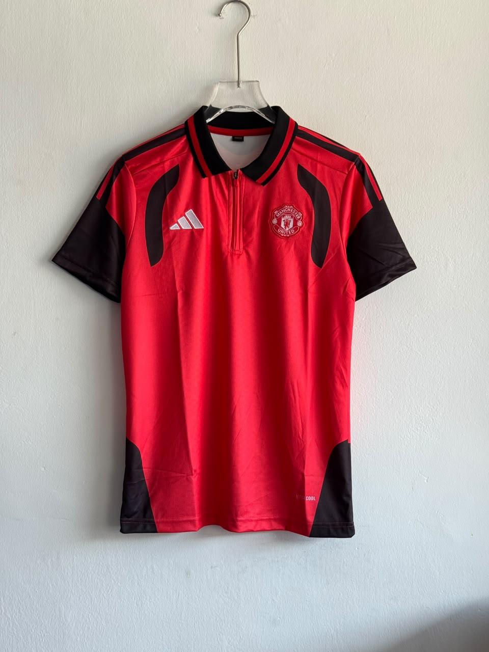 MAN UTD TRANING KIT EMBROIDERY