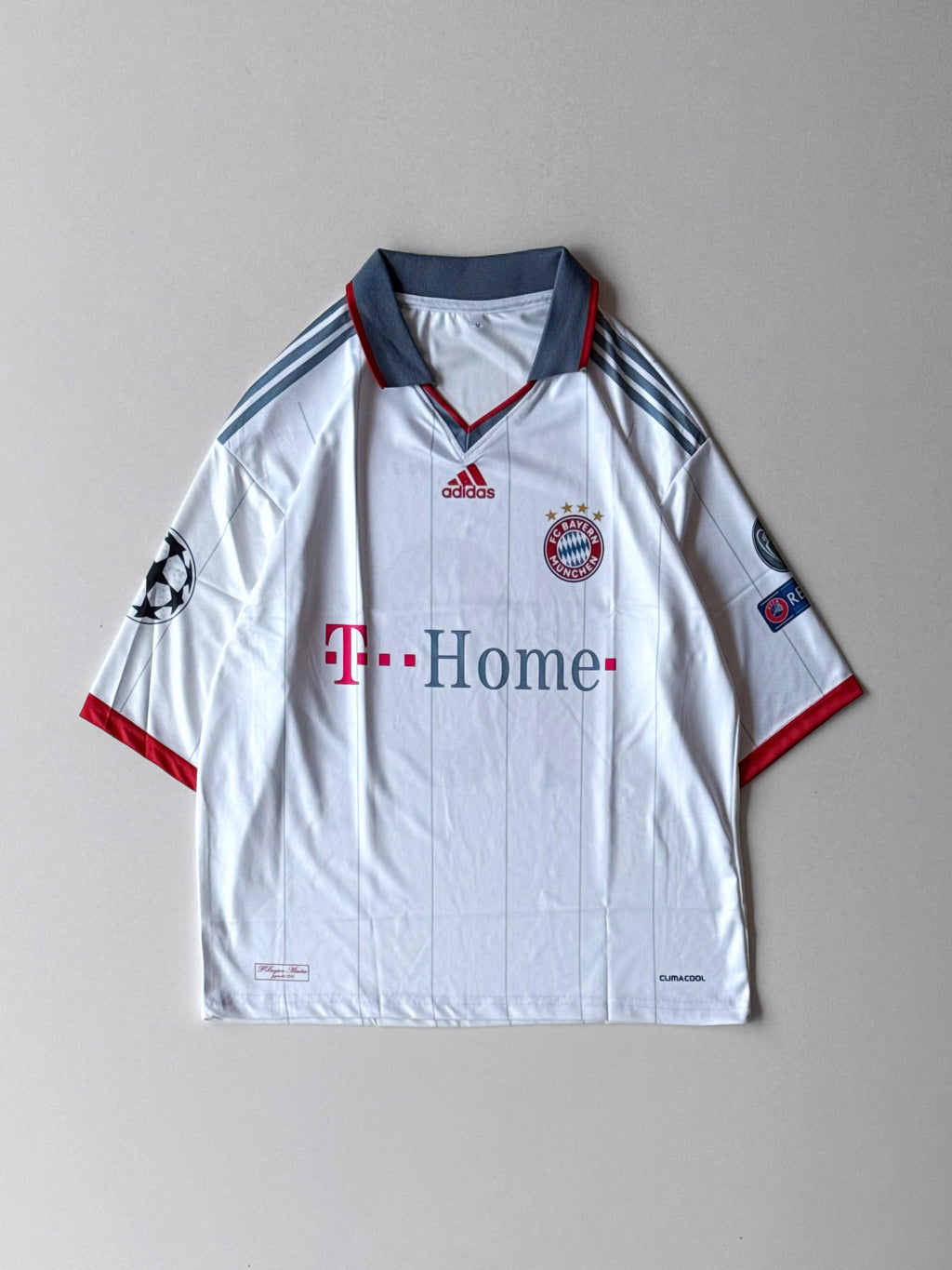 BAYERN MUNICH RETRO FIVE SLEEVE - ROBBEN