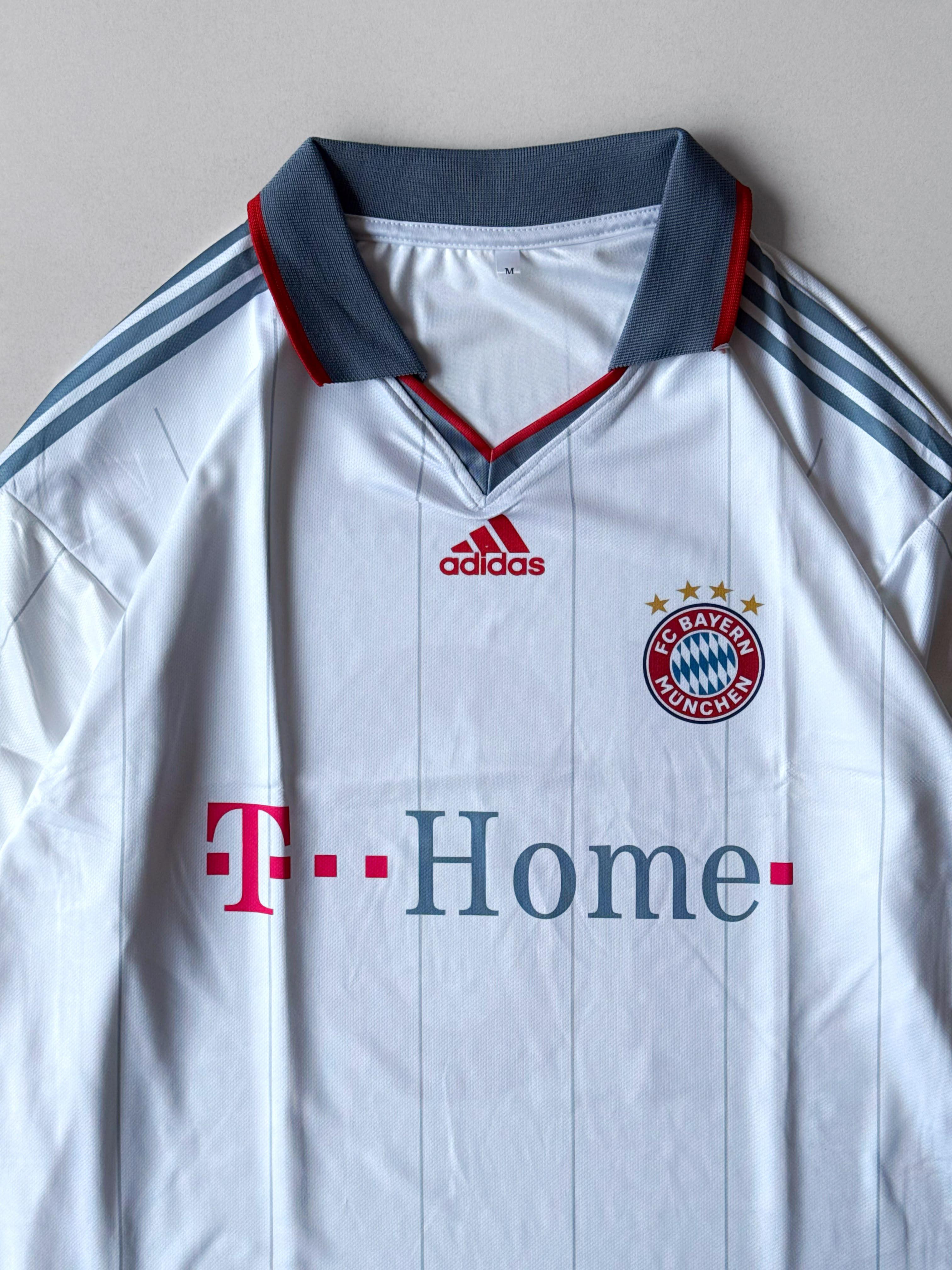 BAYERN MUNICH RETRO FIVE SLEEVE - ROBBEN